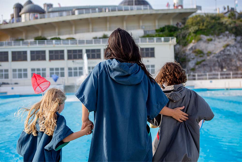 Red Original QUICK DRY CHANGE ROBE Unisex